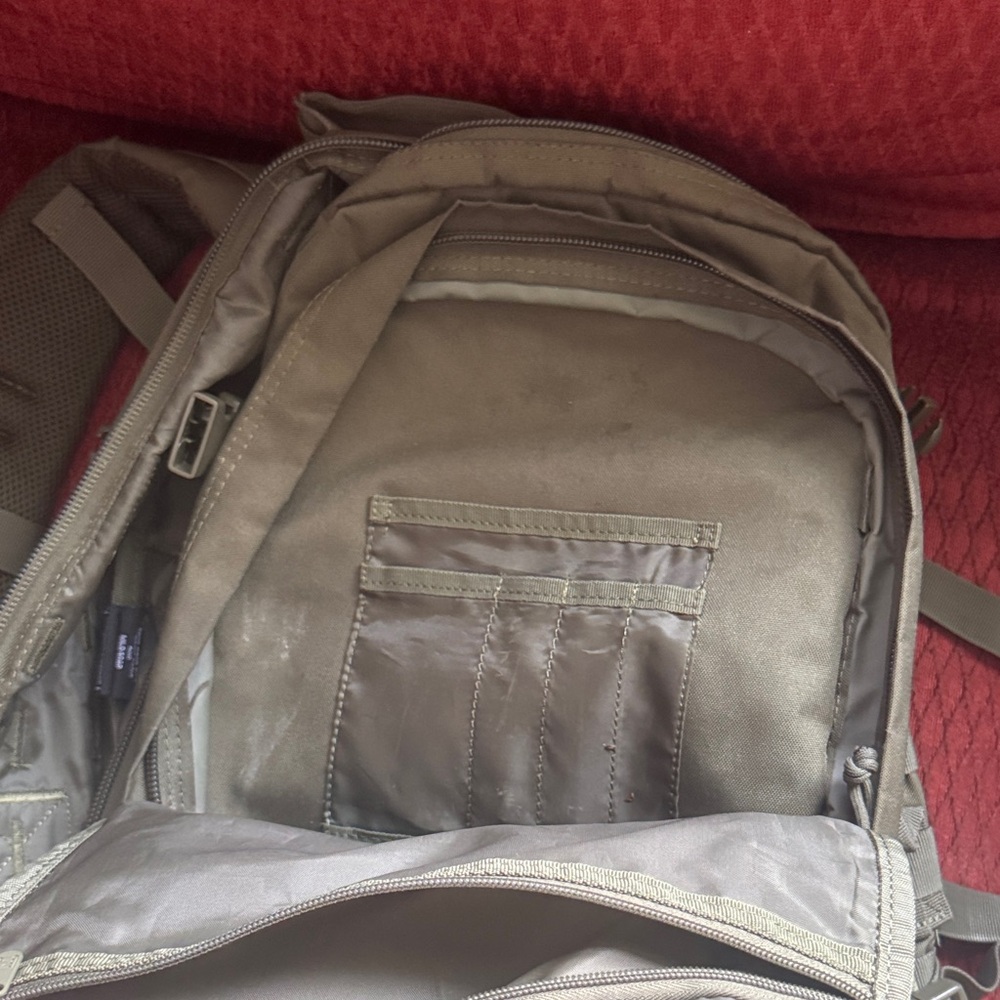 U.S. Army Olive Tactical Backpack - Picture 7 of 11